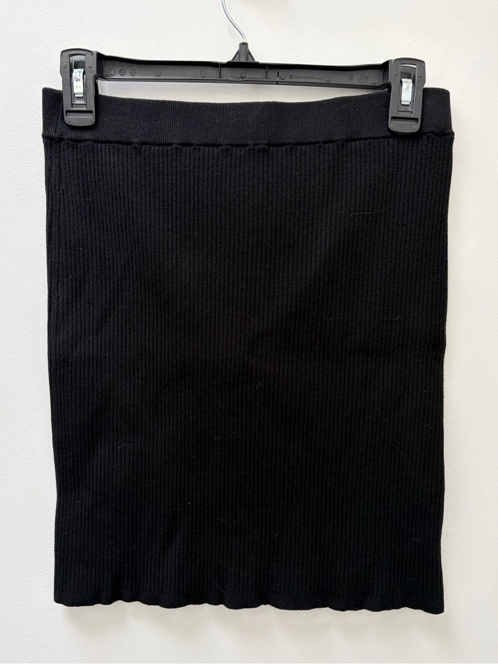 Aritzia Wilfred Rib Knit Straight Fit Mini Skirt Size M Black